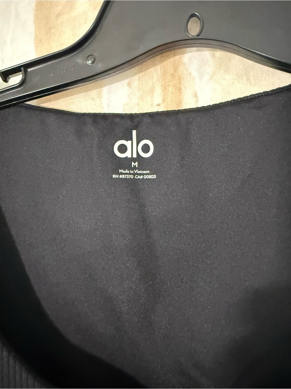 ALO Yoga Black Ribbed Button-Front Crop Top - Picture 2 of 3
